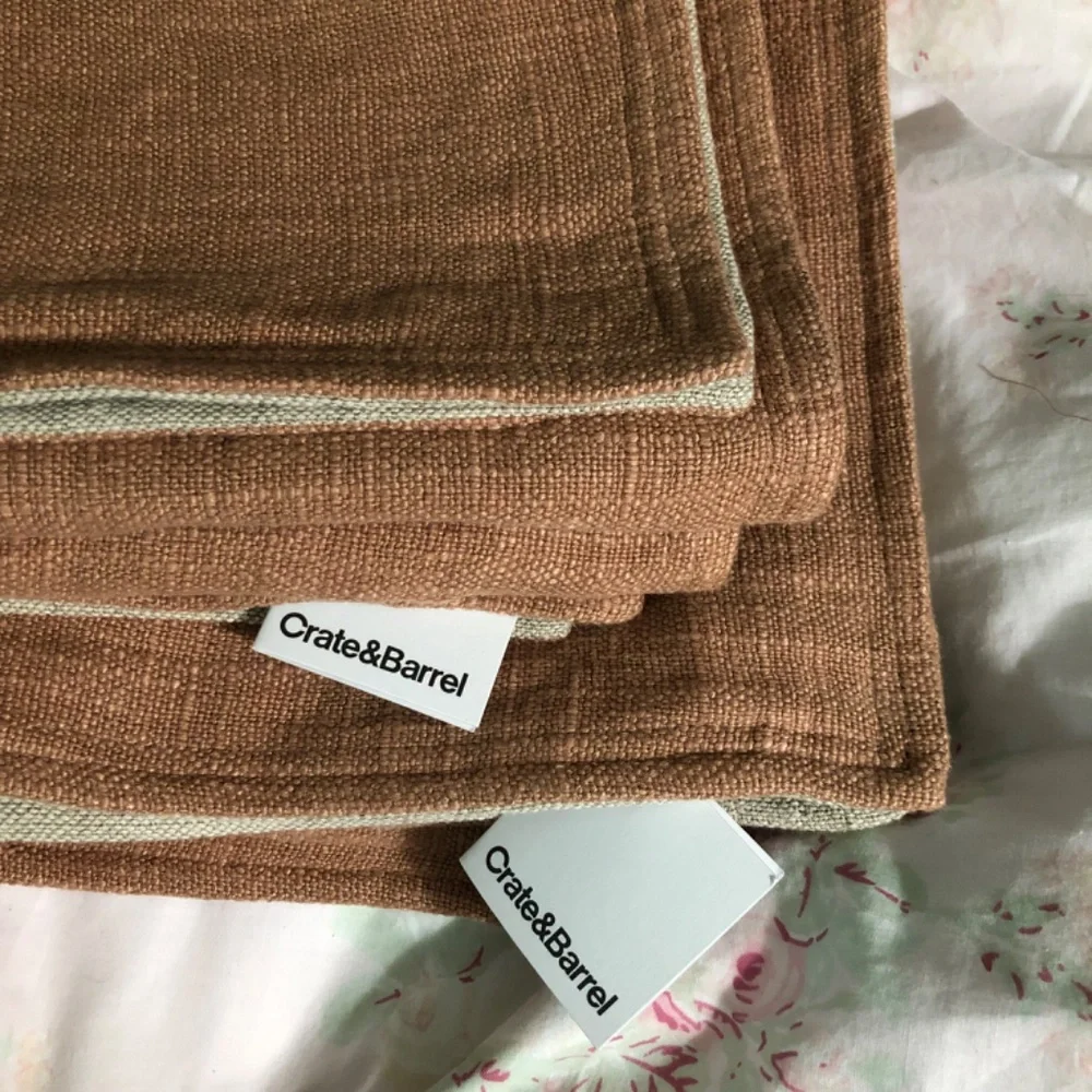 Crate and Barrel set of 2 reversible pillow covers Laundered Linen 36